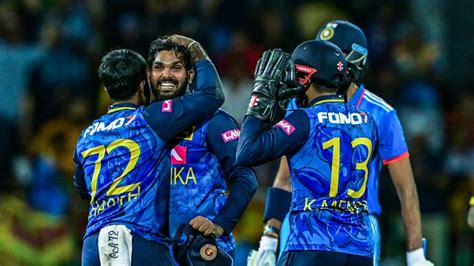 SL vs IND Cricket Scorecard, 1st ODI at Colombo, August 02, 2024.